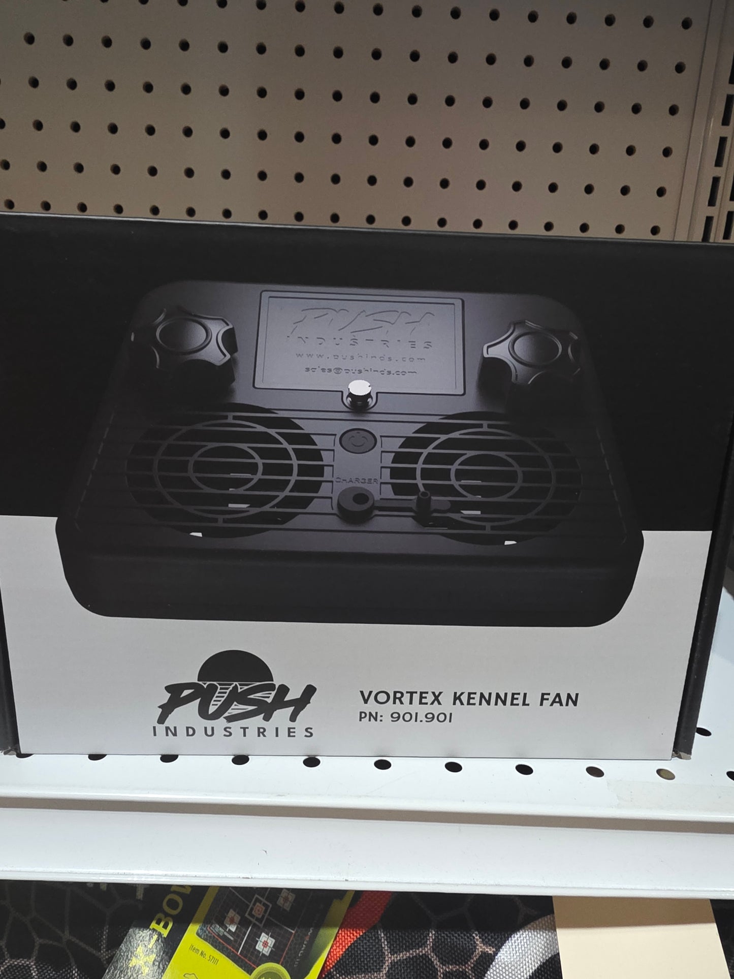 Dog box/ crate fan