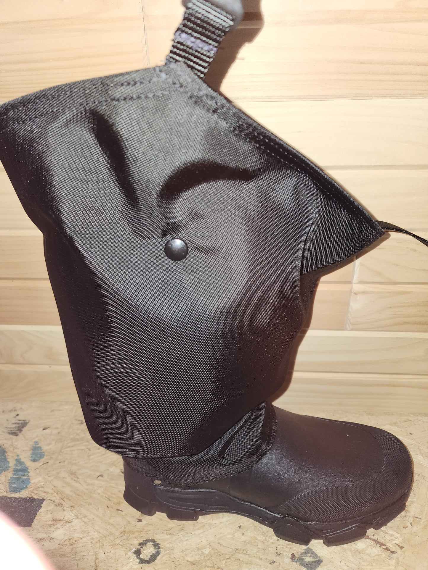 Gator Wader Omega Flow with Wildcat Black Gator Lite Chaps